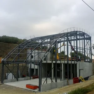 Charpente métallique sur mesure et en kit par Arnal et Gély en Occitanie