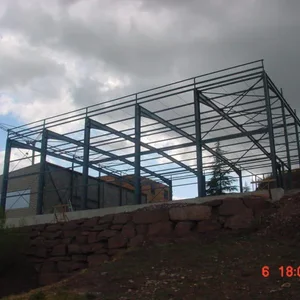 Charpente métallique sur mesure et en kit par Arnal et Gély en Occitanie