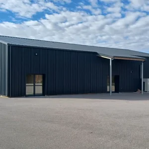 Bardage métallique, conception et la pose par Arnal et Gély en Aveyron