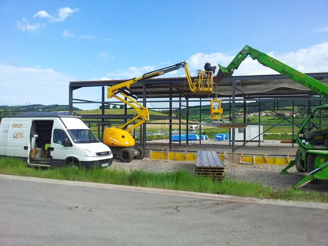 Construction métallique sur mesure et en kit en Aveyron - Arnal et Gély